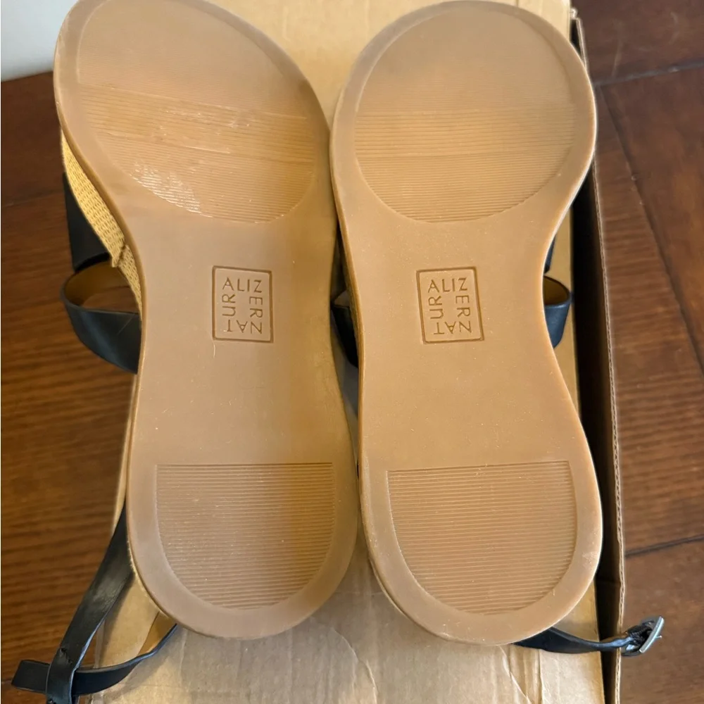 Naturalizer‎ Riley black platform sandals NEW 8